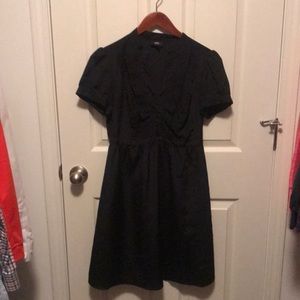 Black dress perfect for date night!